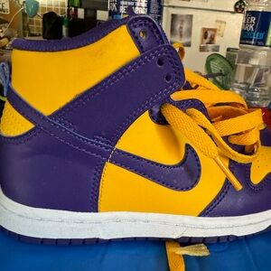 Nike dunk high purple/yellow